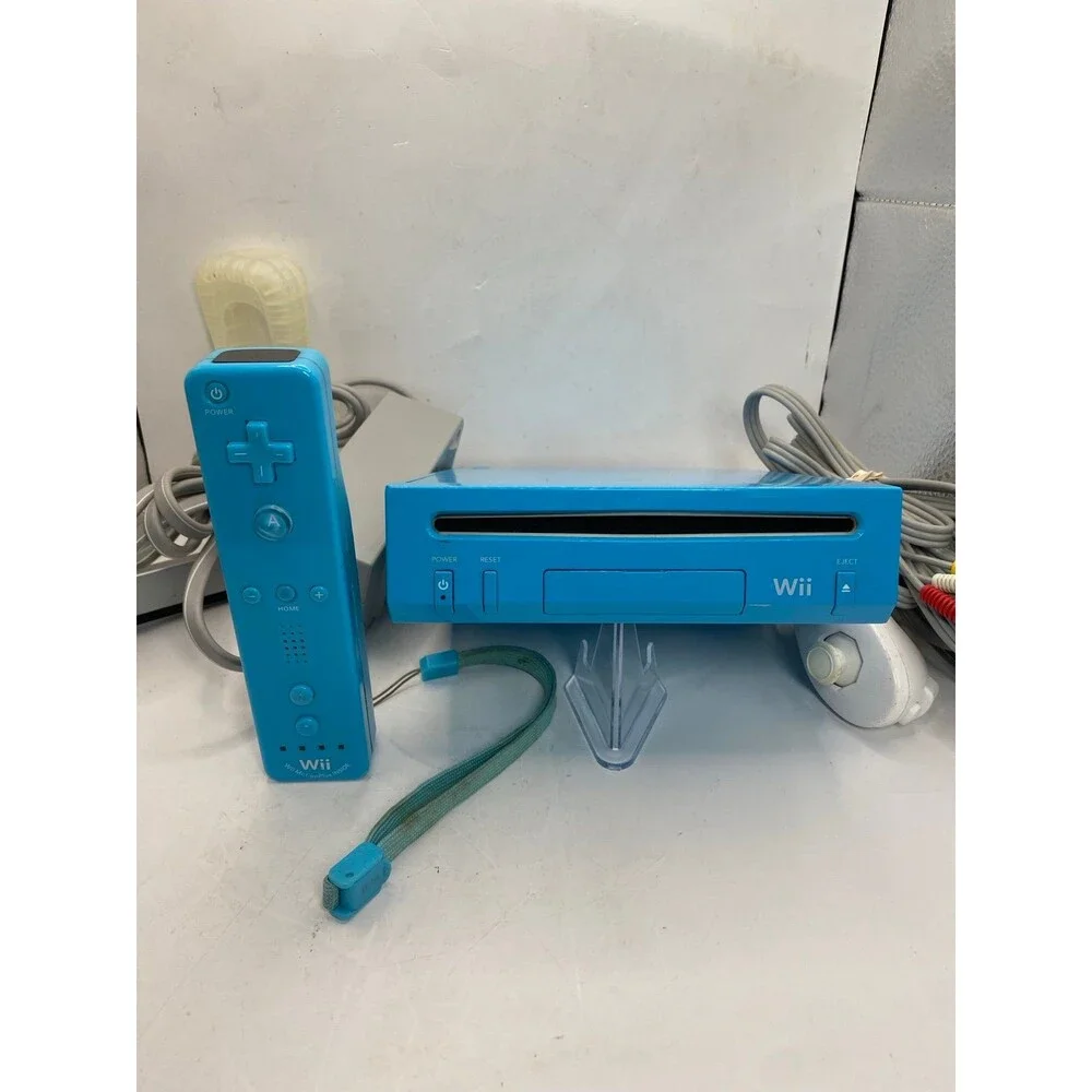 Rare Blue Nintendo Wii W/  Blue Controller & Nunchuck Complete Wires